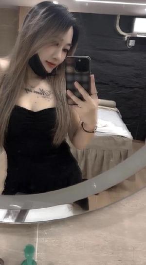 南山年轻貌美身材火辣婷宝