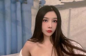 苗条身材性感美女
