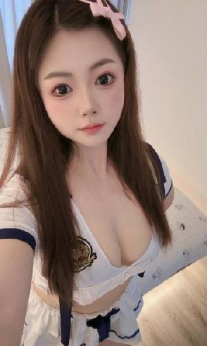 南城蜜桃臀小白虎晴晴