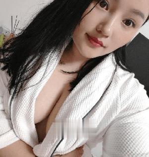 经验十足的小妹