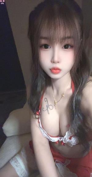 武进肤白貌美彤彤