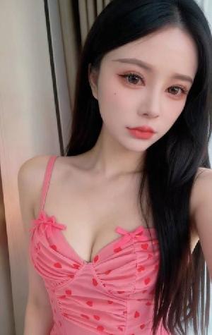 园区性感肤白貌美静静