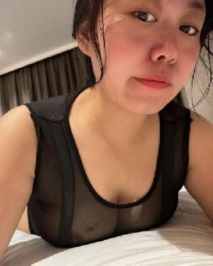 大胸服务系轻熟少妇