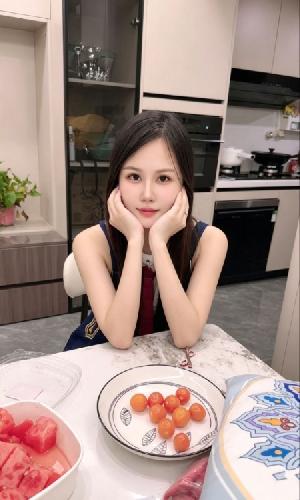 居家颜值大奶小骚妇