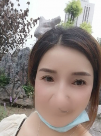 很温柔听话易高潮的少妇