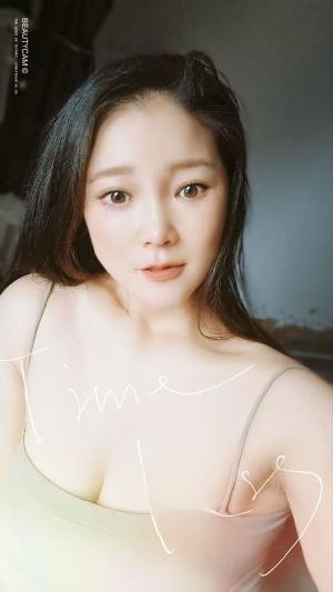 漂亮少妇身材好