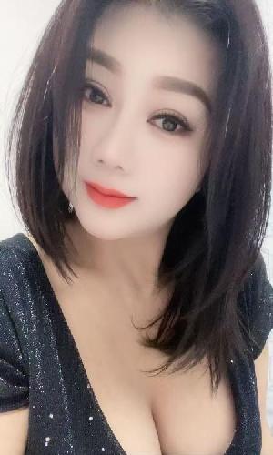 返食老情人D杯素素