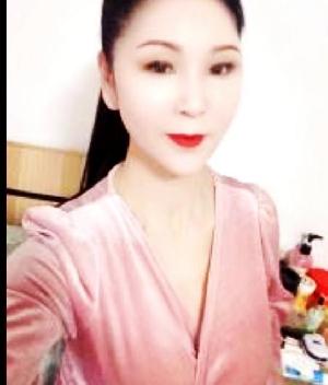 新发展大奶少妇，价不高活好