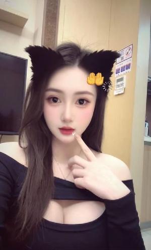 巨乳肥臀可心