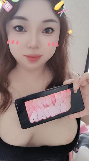 大奶乳房胖妹