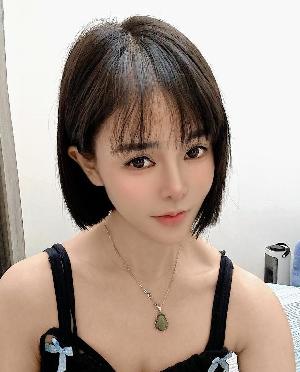 东站小个子大胸妹子