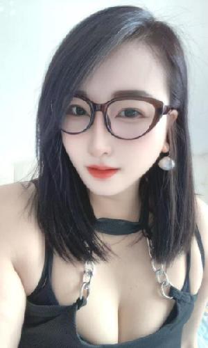 温柔眼睛小少妇