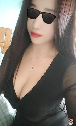 小骚货 一枚