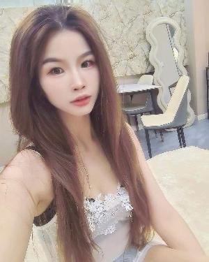 颜值苗条身材美女
