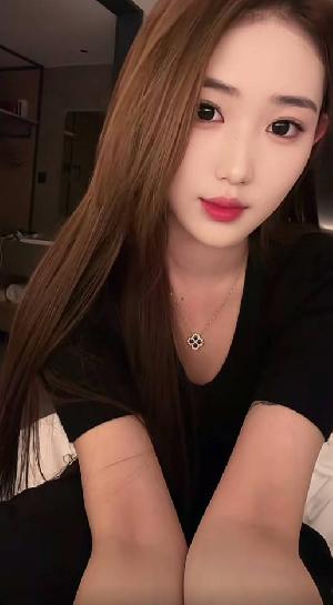 上海嫖这么漂亮靓妹爽翻天