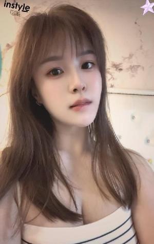 性感清纯美女