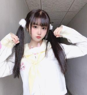 清纯二次元颜值嫩妹
