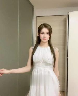 天河东站高颜值新人小鱼