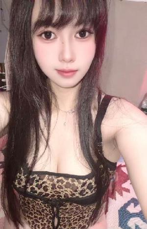 豹纹大胸甜甜