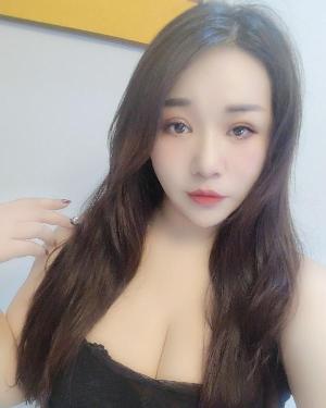 滨江大奶御姐