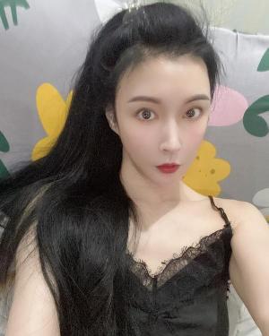 东区妩媚御姐