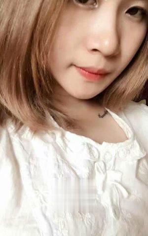 新市区极品大波高颜值美女