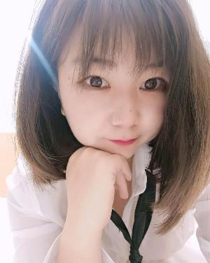 短发丰满大胸少妇兼职
