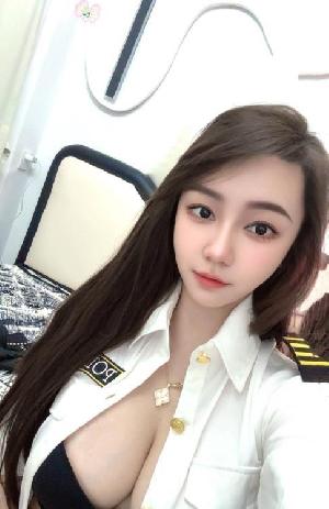 一线天美鲍小少妇