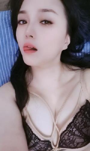 服务系苗条少妇