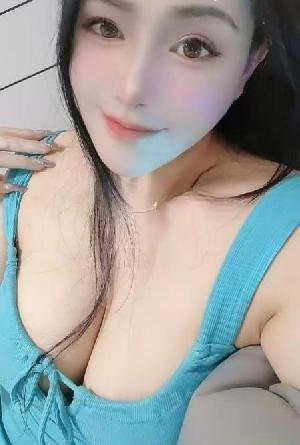 体验超级嫩模兼职，颜值爆表性感迷人