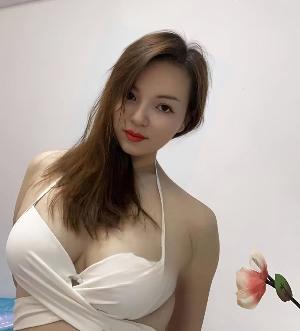 南湖巨乳骚雯雯