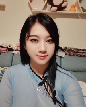 巨乳潼潼
