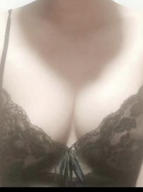 滨海兼职服装店姐姐