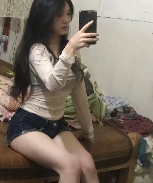 兼职粉胸嫩妹性感撩人性欲大妙妙