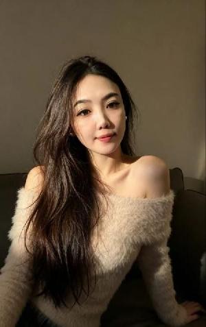 南门口活王潇潇