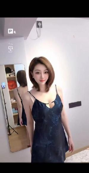 性感甜妹知知