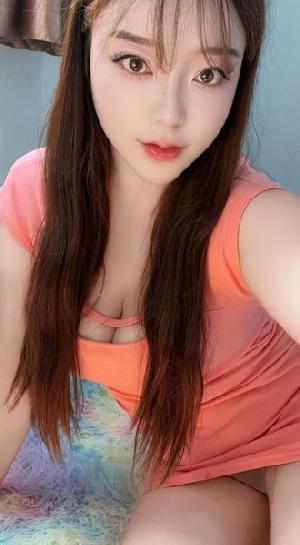 洪山大胸御姐奈雪老师