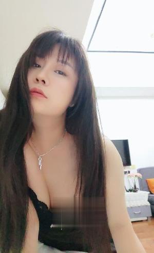 小店温柔少妇小雨