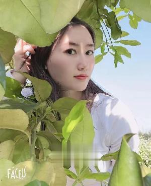 深圳龙华教师香香
