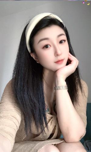 大胸舌吻瑶瑶