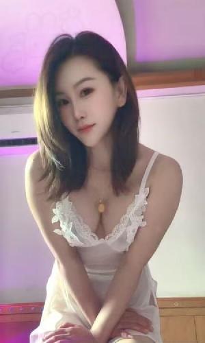 肤白貌美大长腿