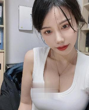 福田小巧玲珑丰满妹妹