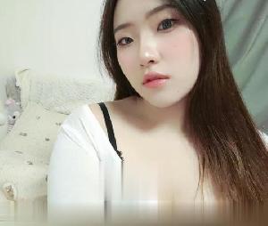 腰臀比极好的风骚小妖精