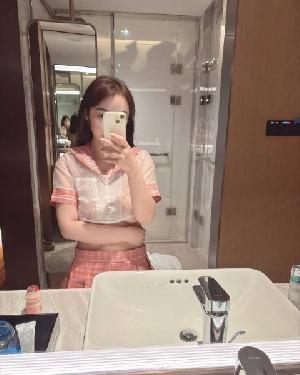 南山娇小胸大茶茶