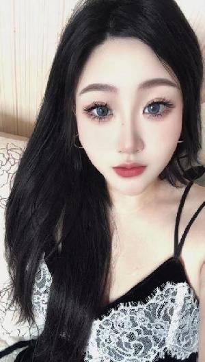 丰满大奶骚货