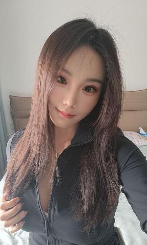 江宁性感嫩妹