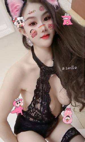 闵行新人小婷