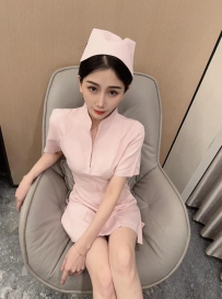 金陵炮架气质美女可欣