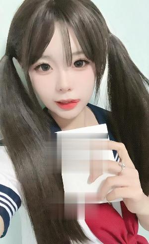 城市广场小软儿