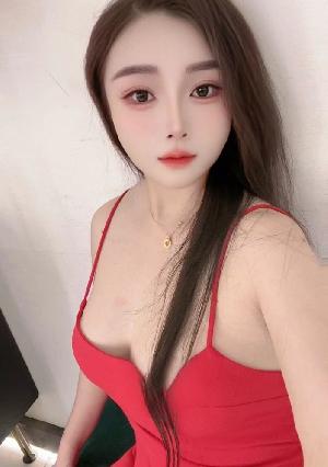 台江胸大气质美女